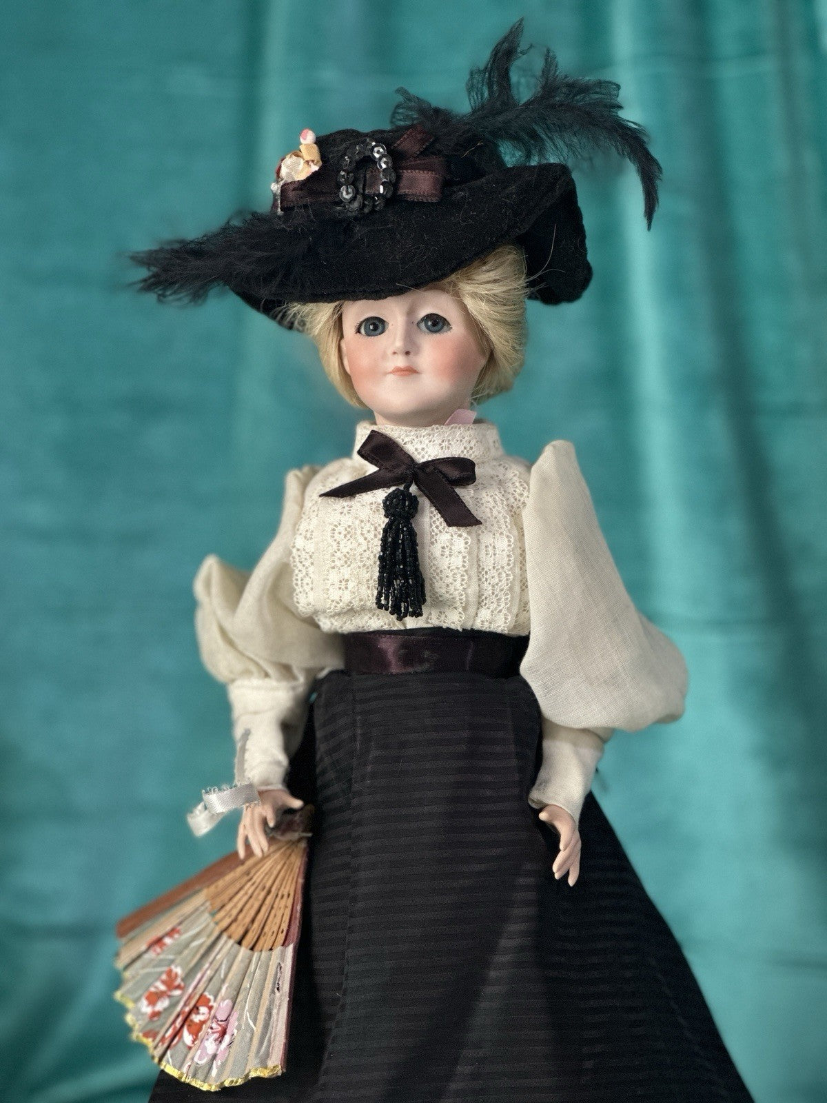 Vintage 1970’s Reproduction of Antique German Kestner Gibson Girl 15” Doll