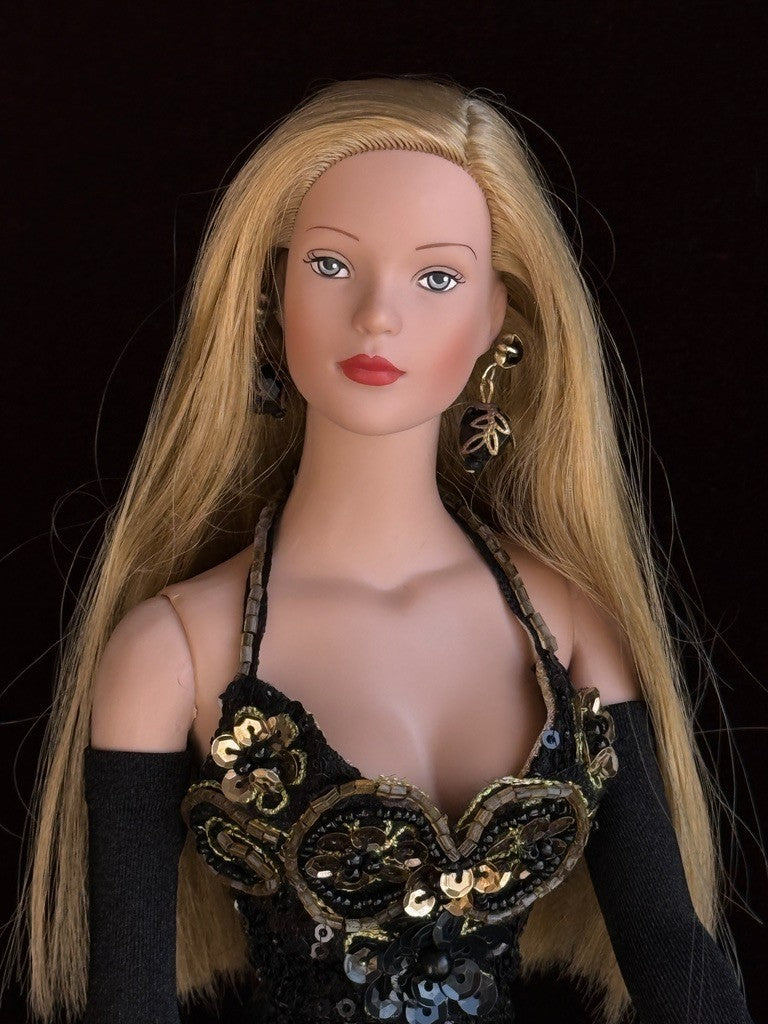 Collectible Tonner Tyler Wentworth Fashion in Evening Gown Doll