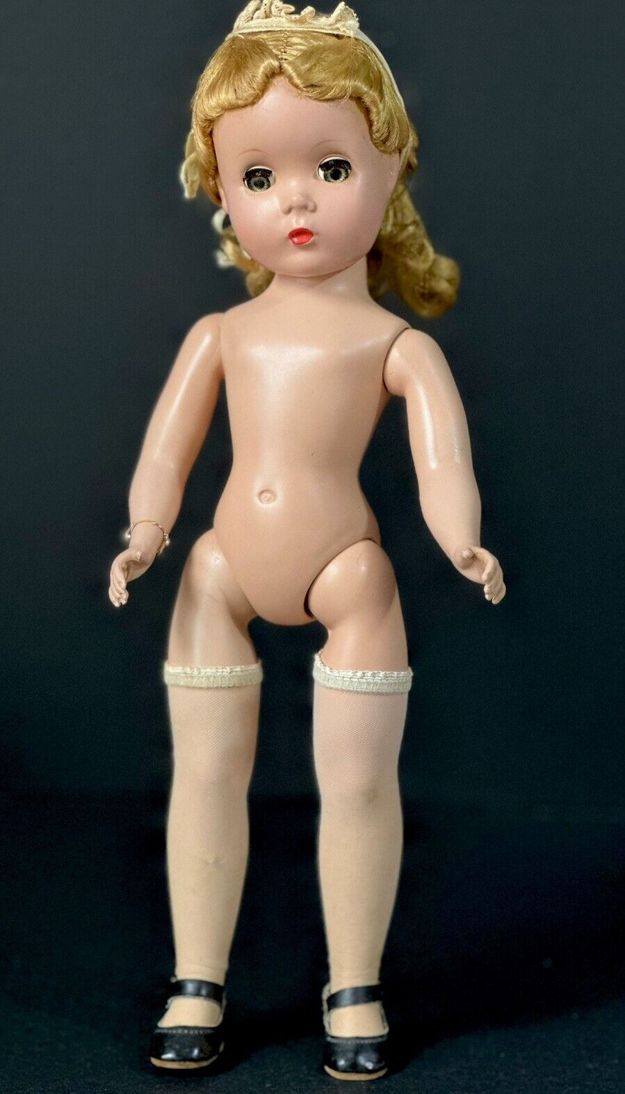 Vintage 1950’s Madame Alexander 14” Doll “Alice In Wonderland” Maggie Face