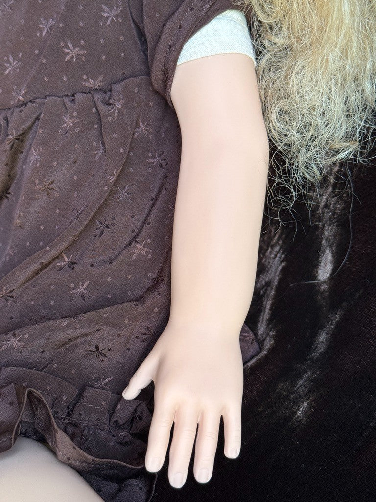Lifelike Artist Porcelain 26” (?) Heidi Plusczok Doll LE 12