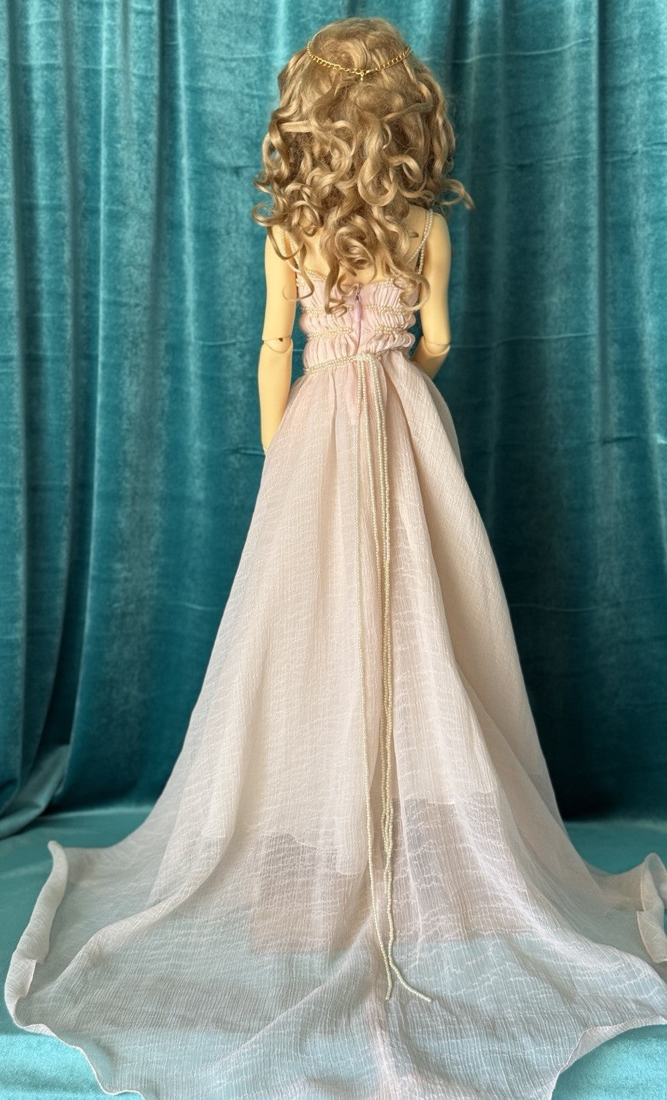 Super Dollfie 16 - Amelia - 1/3 Volks Resin Fashion BJD 24” Doll