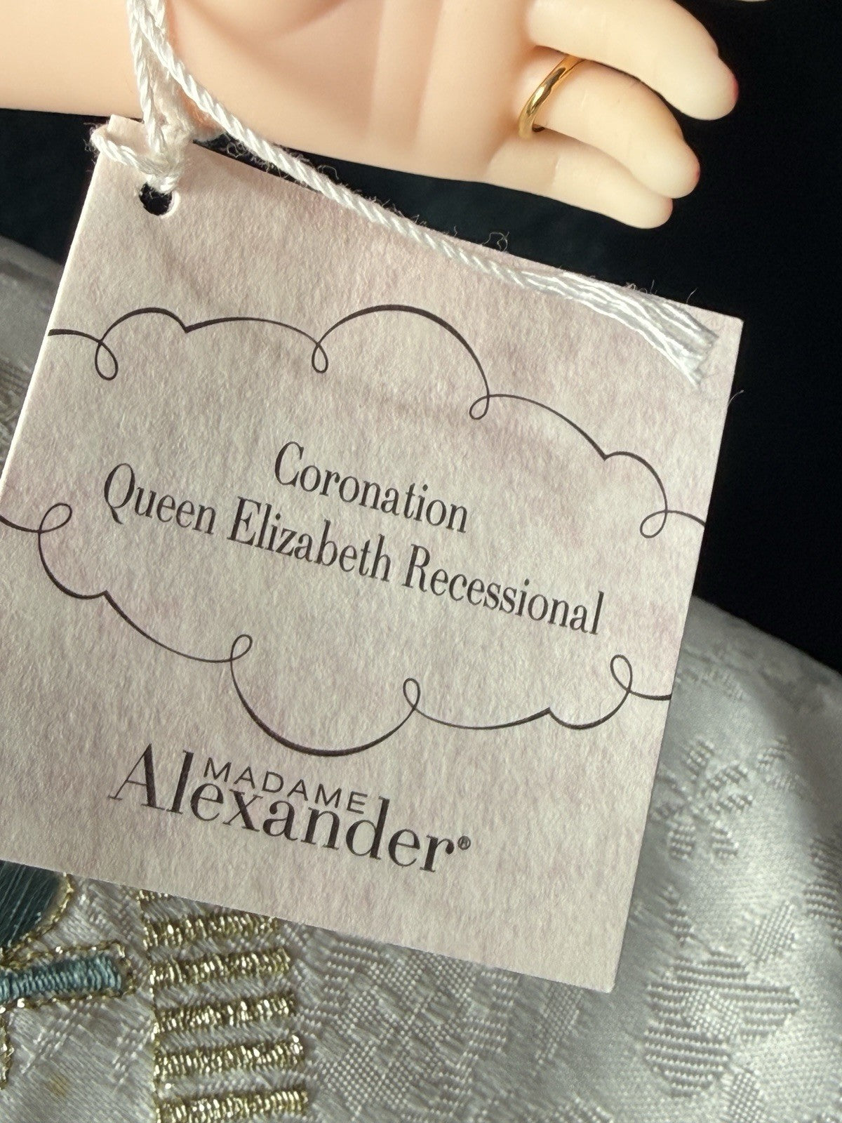 Madame Alexander Queen Elizabeth Recessional Cissy Doll LE 250 Box/COA/Tag