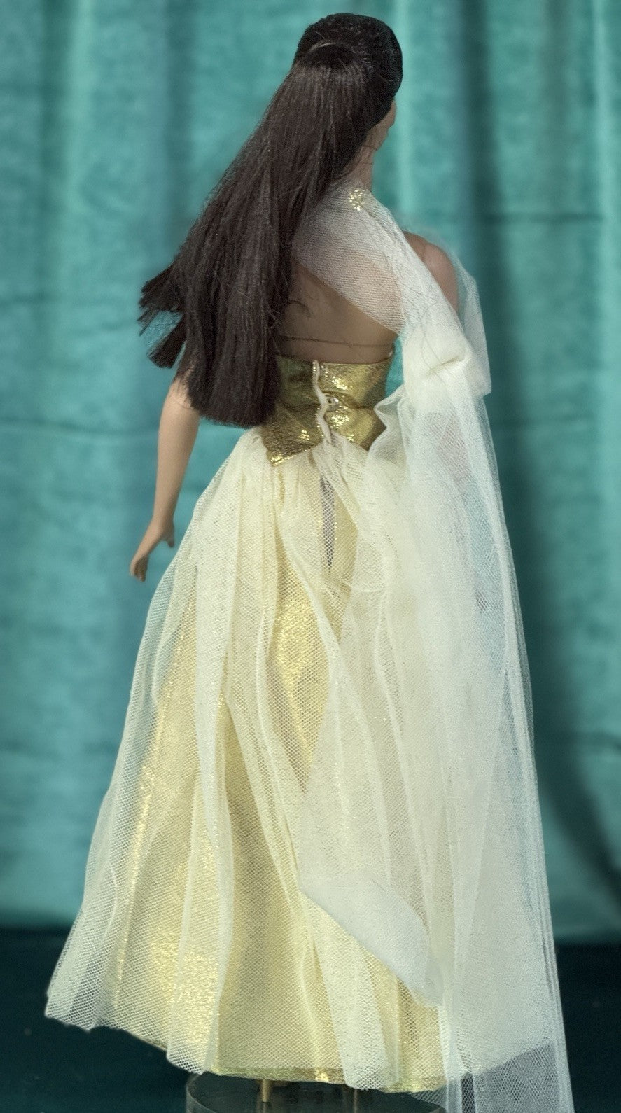 Collectible Tonner Tyler Wentworth Saucy Brunette DOLL Box/Tag