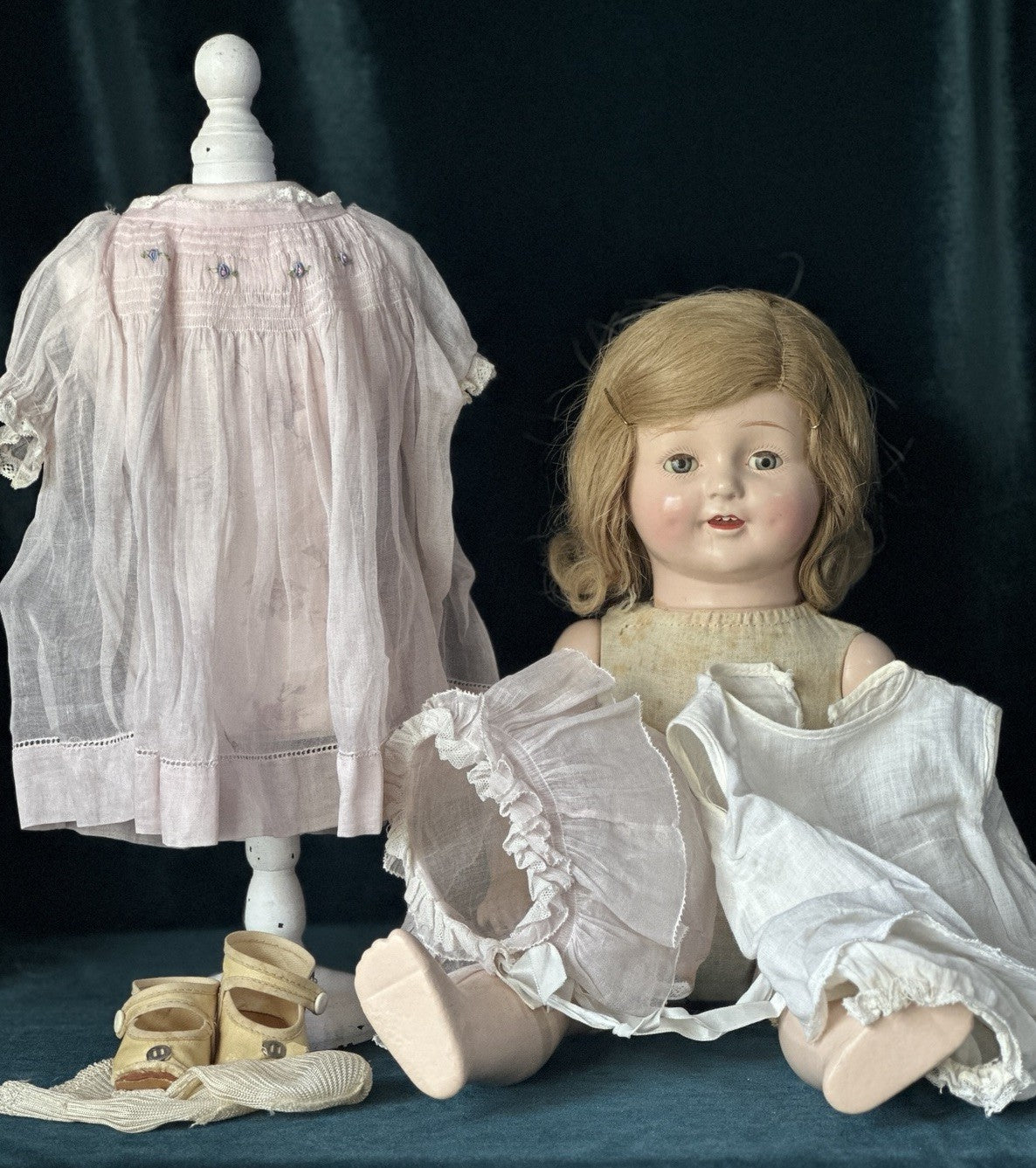Vintage American E.I.H Horsman Composition 19” Mama Doll All Original Outfit