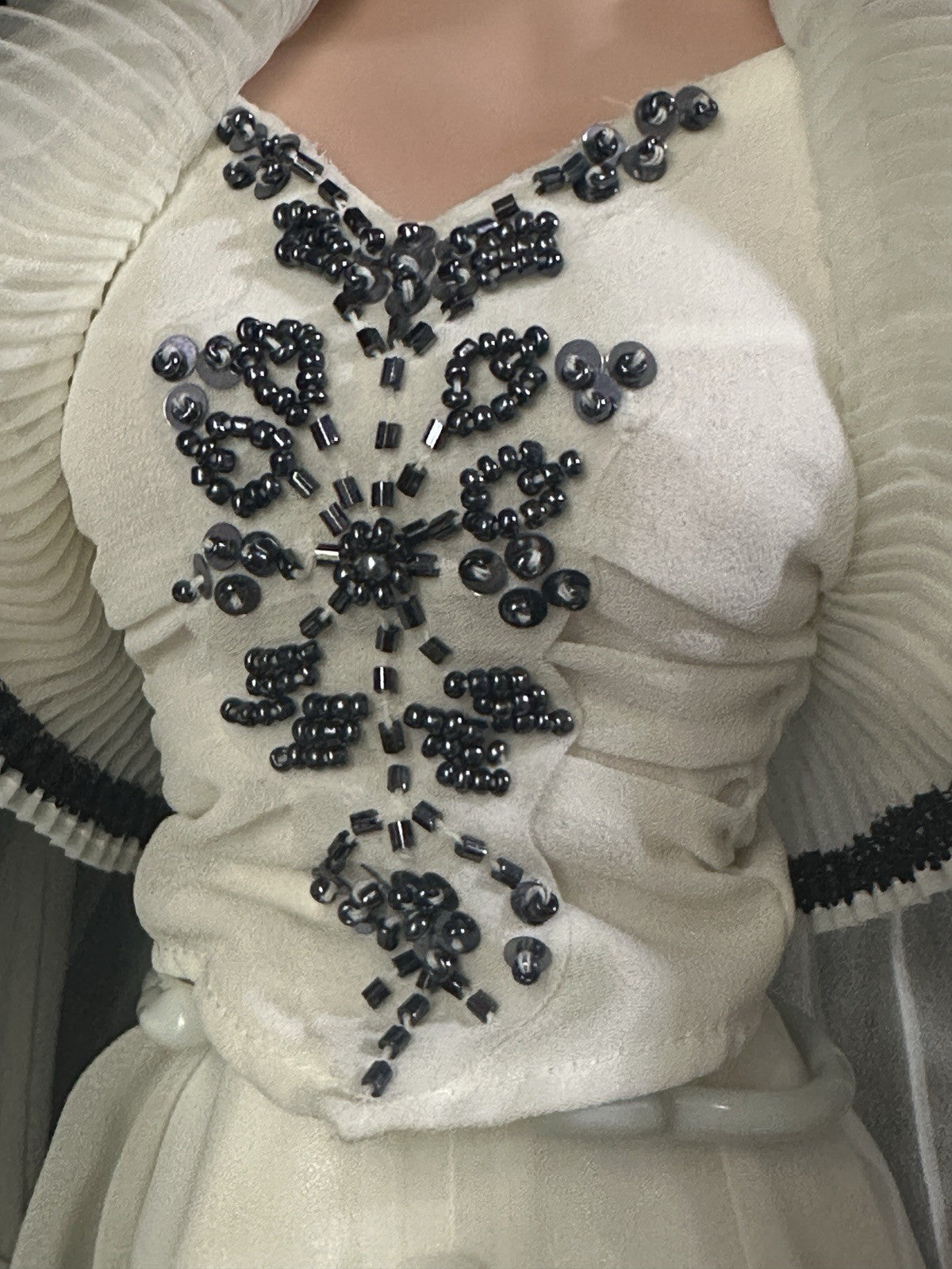 Jan Mclean Porcelain “Heroine of the Titanic” 21” Doll For Exclusively Yours