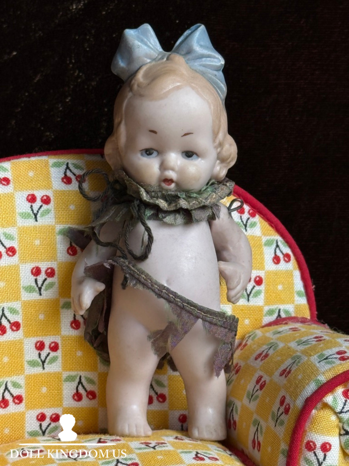 Antique German Hertwig Miniature 4" All Bisque Dollhouse Doll Molded Bow