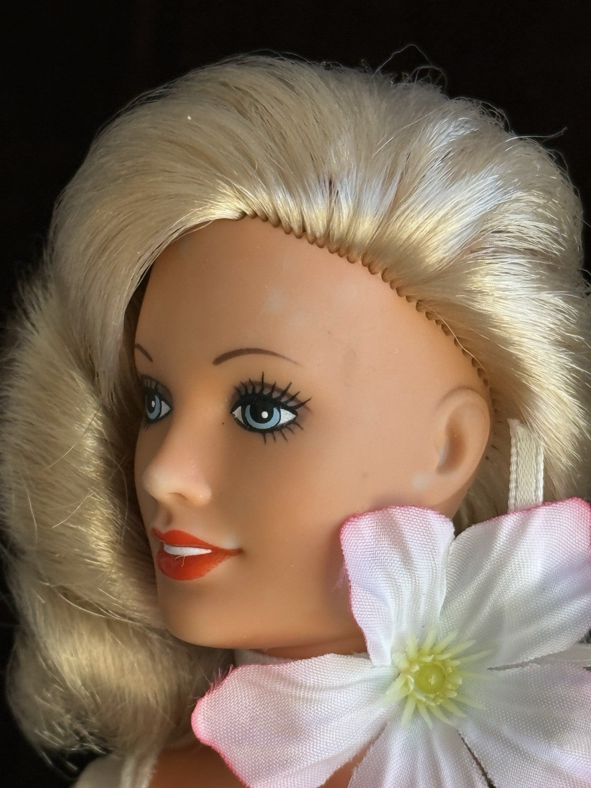 Vintage Kenner Darci Cover Girl Fashion Blonde Doll