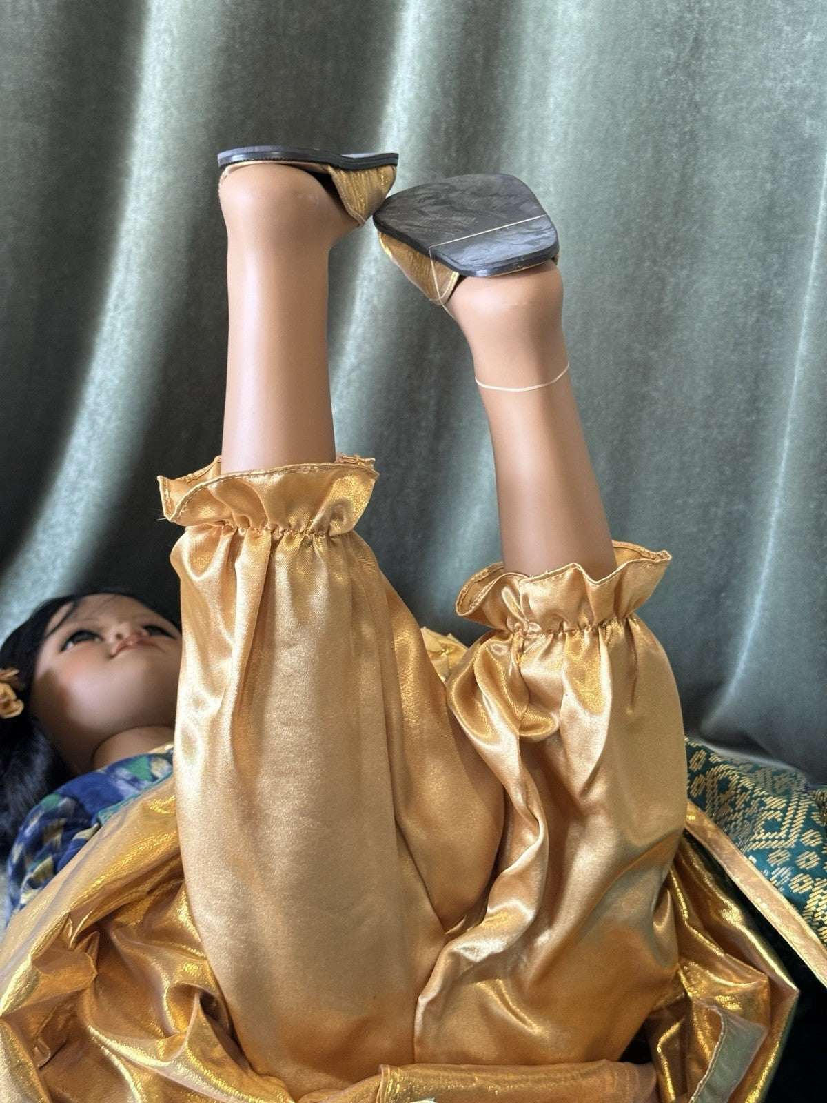 Catarina & Dwi Saptono Vinyl 37” Doll “Arjani" LE 250 Tag Masterpiece Gallery