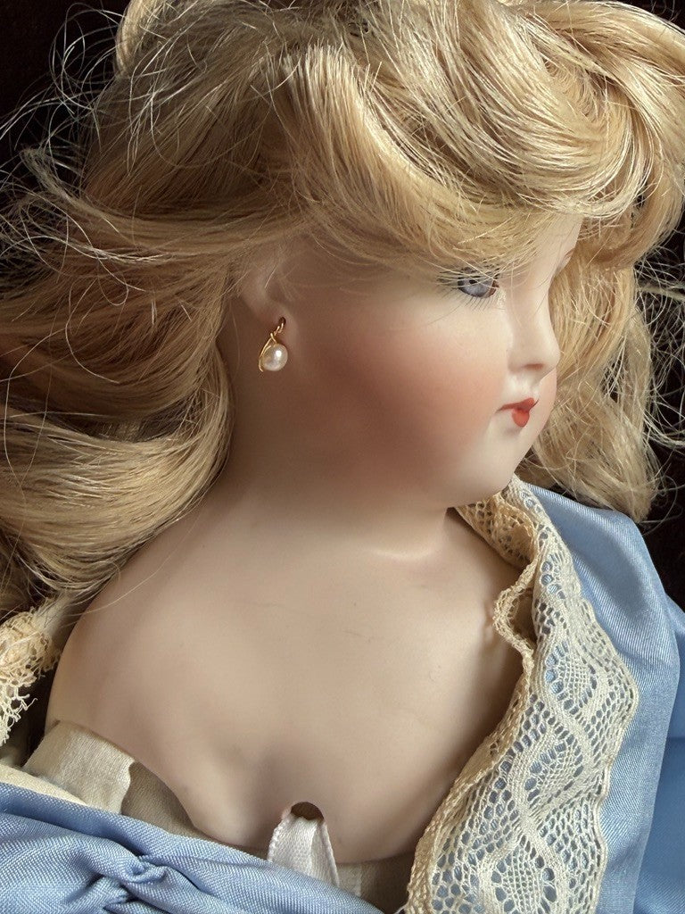 Vintage 19” Reproduction of Antique German Alt Beck Gottschalk Fashion Doll