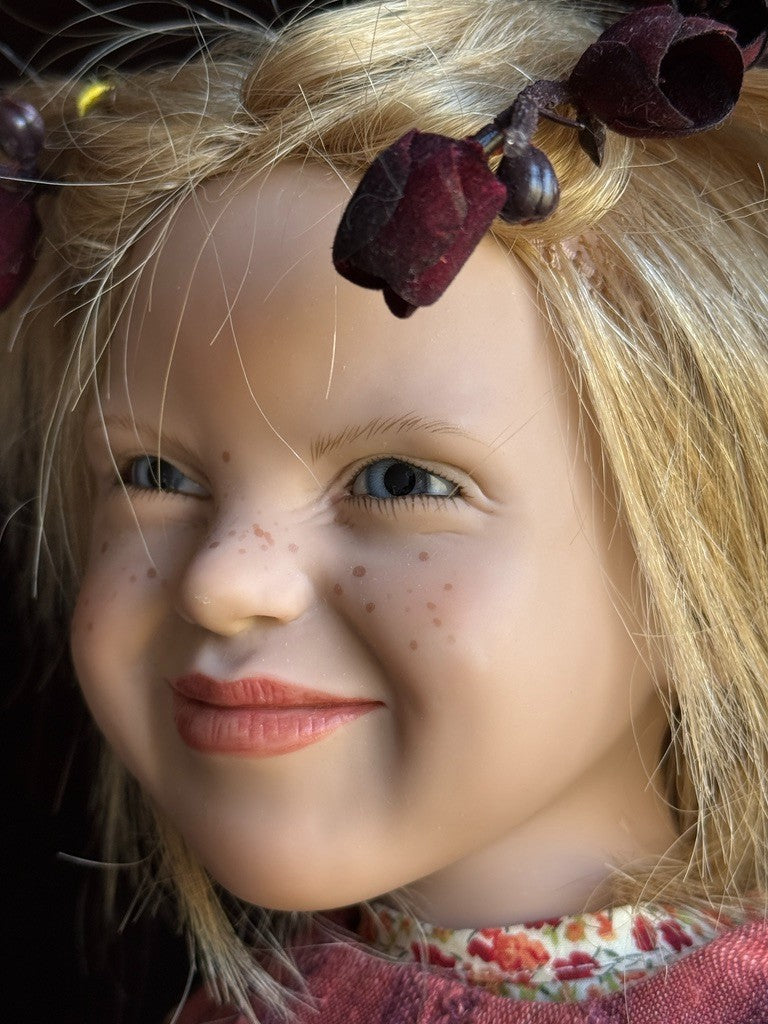 Lifelike Zwergnase 22” Vinyl Annemor Doll 2002 LE 250 with Tag and Box