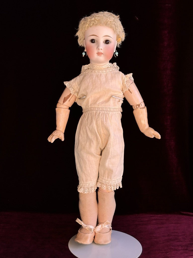 Antique German 20.5” Sonnenberg 117 Belton Type Closed Mouth Bisque Head Doll