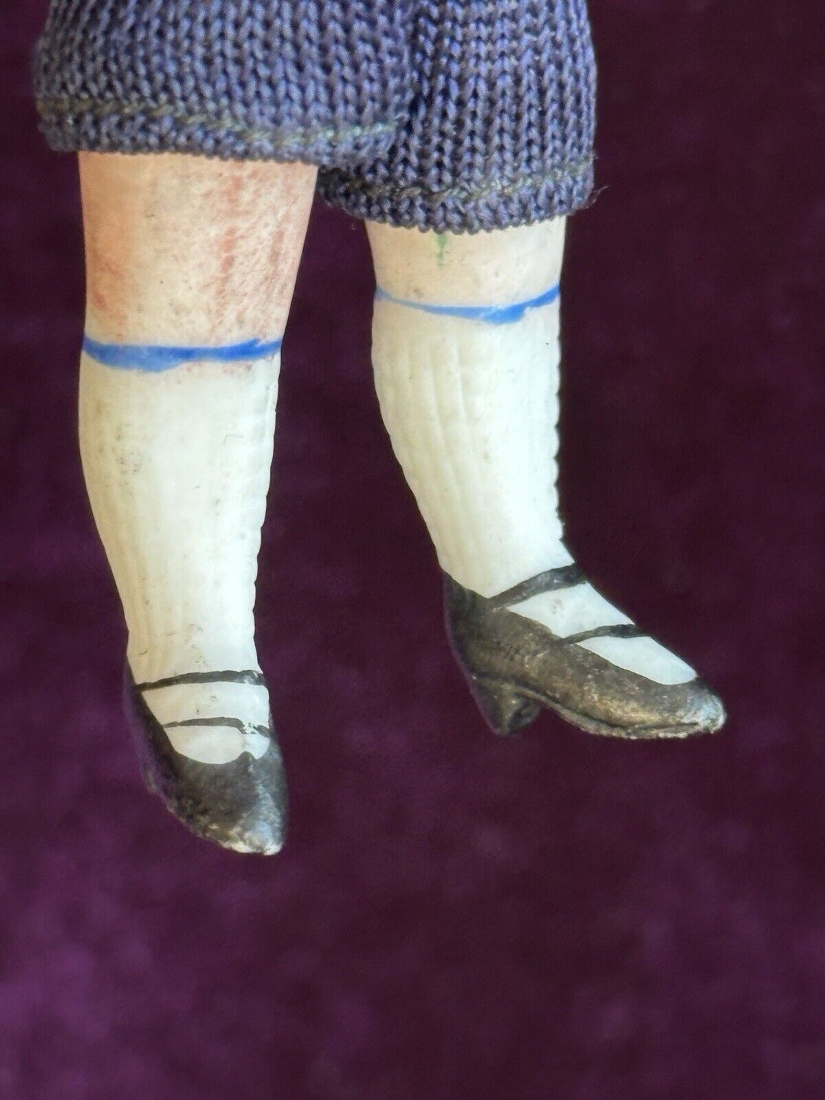 Antique German 3.75” Gebruder Kuhnlenz (?) Dollhouse Mignonette All Bisque Doll