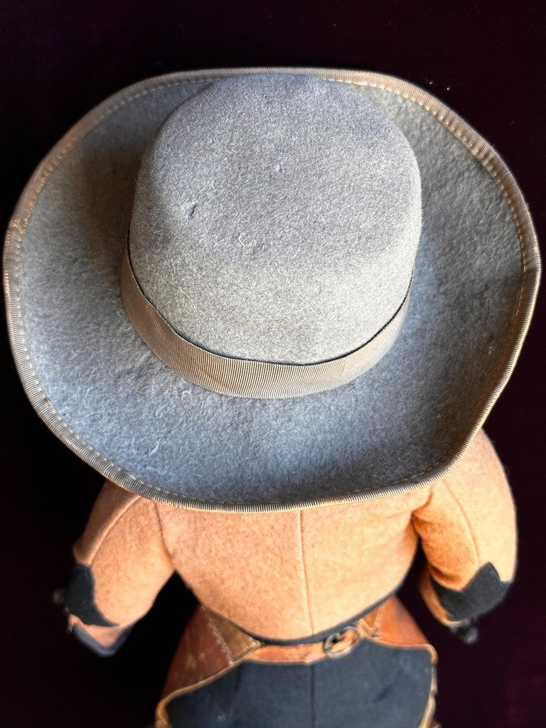 Rare Vintage Spanish TAF Talleres Arte Fuste Cowboy/Gaucho Lenci Style Felt Doll