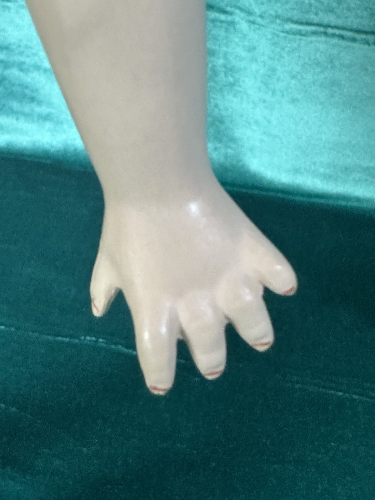 198409f4-f261-4276-9a4a-7e7d7137c681