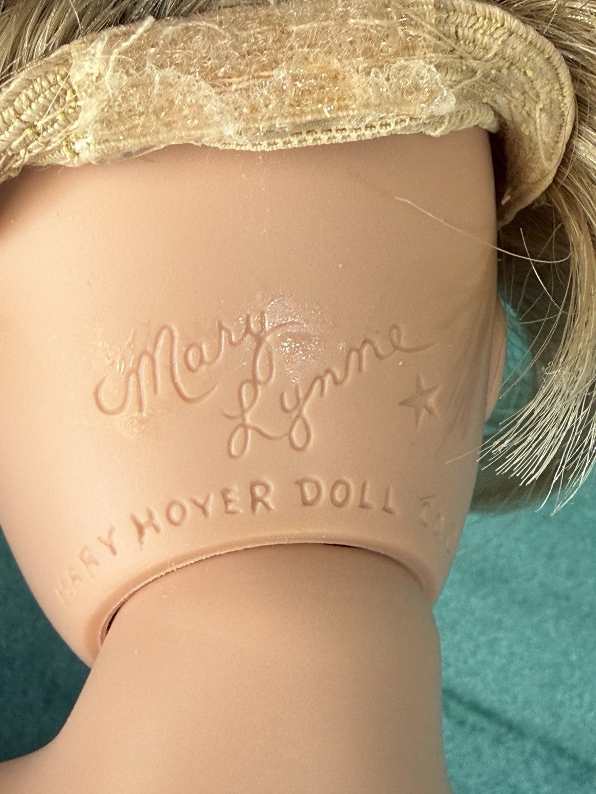 Modern Mary Hoyer Design Mary Lynne Saunders Vinyl 14” Doll Tagged Outfit