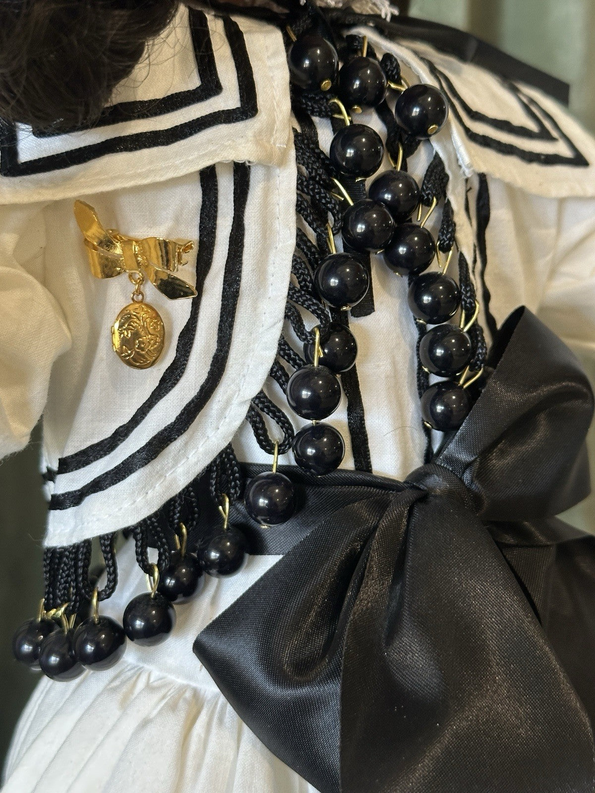 Jan Mclean 28" Porcelain Doll “Laura” Tag and COA For Exclusively Yours 1997