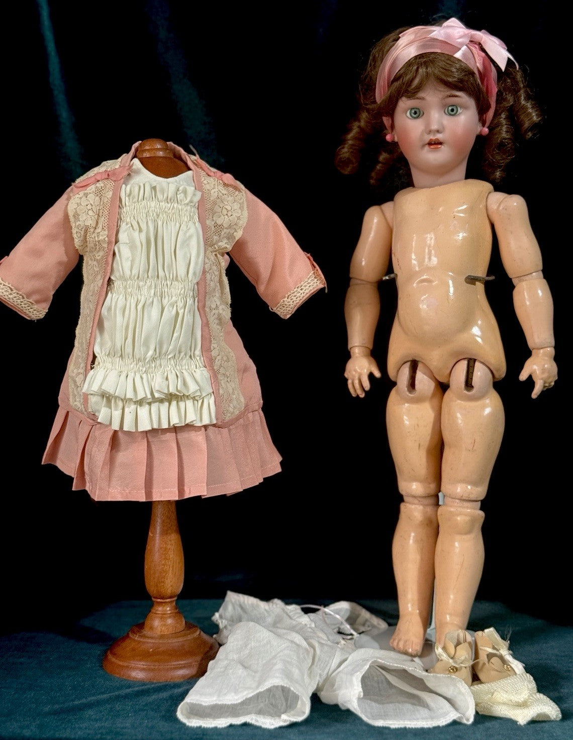 Antique German Simon Halbig Heinrich Handwerck 19” Doll Bisque Head