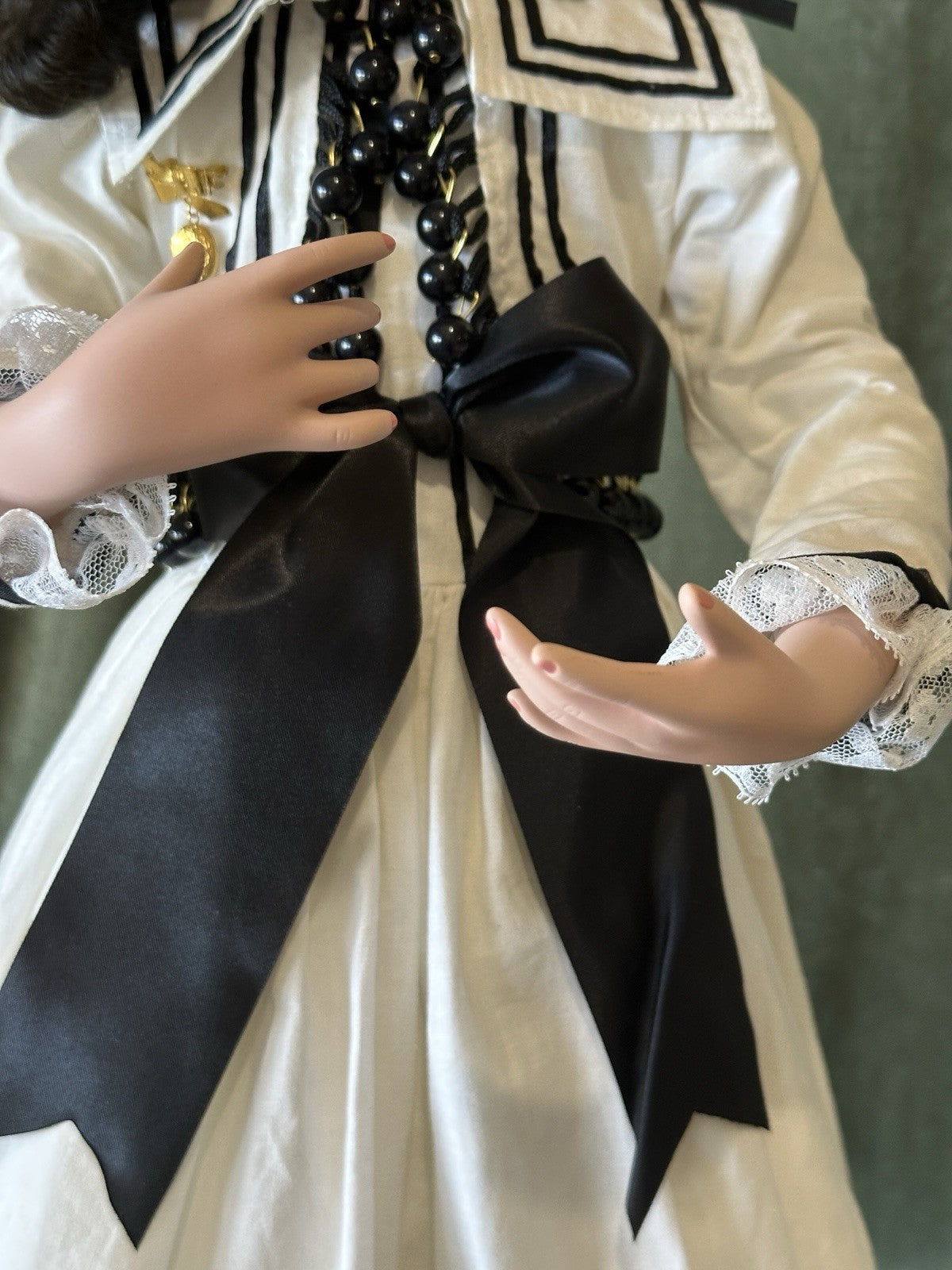 Jan Mclean 28" Porcelain Doll “Laura” Tag and COA For Exclusively Yours 1997