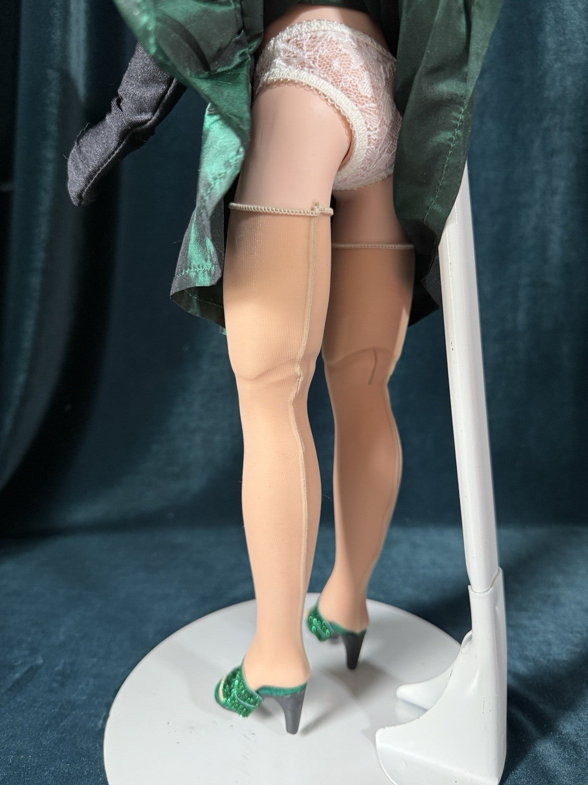 Madame Alexander Cissy Doll In Green Taffeta Dress and Real Fur  (Mink?) Coat