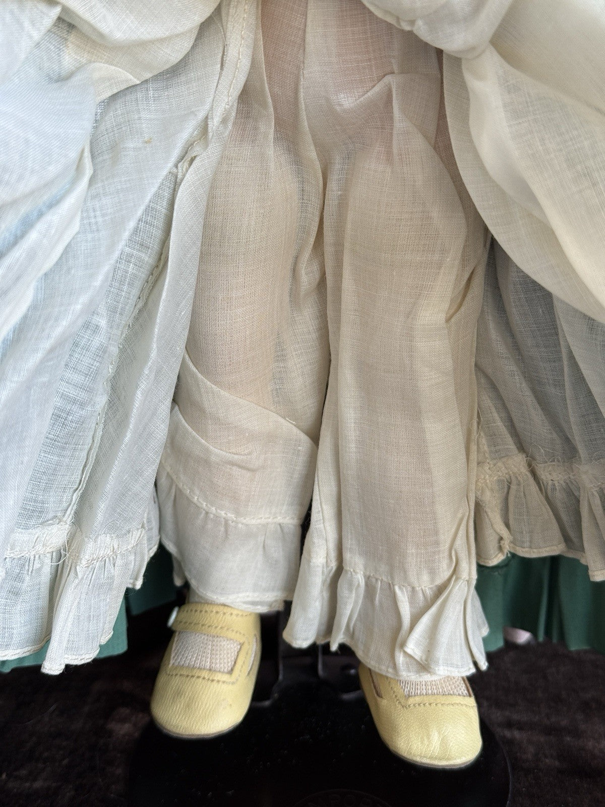 Vintage Effanbee 15.5” Composition Anne Shirley Historical Revolutionary Doll